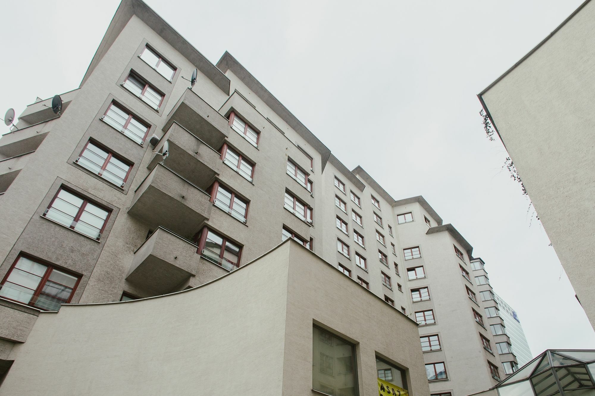 Lucka Rooms Варшава Екстериор снимка