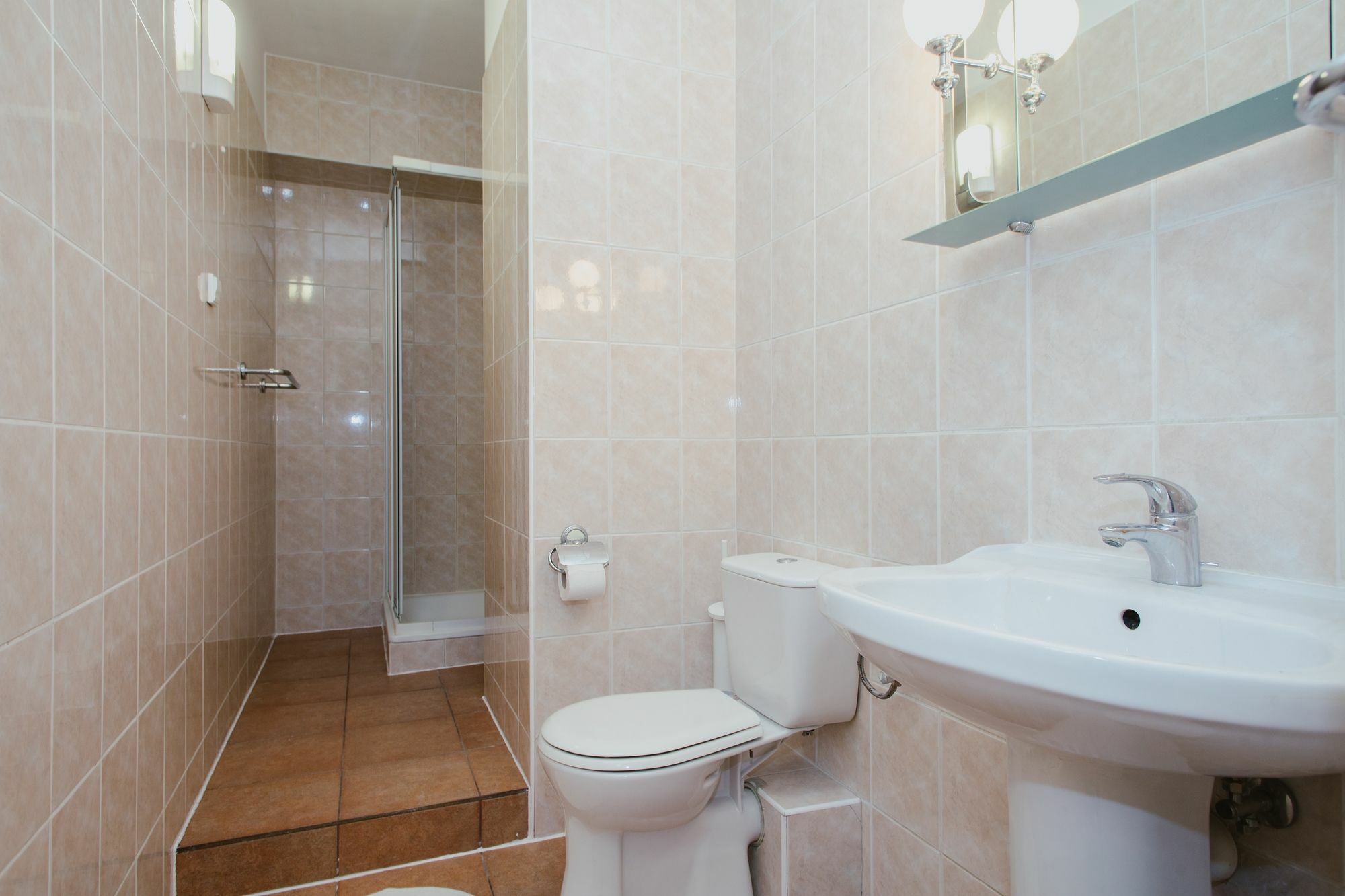 Lucka Rooms Варшава Екстериор снимка